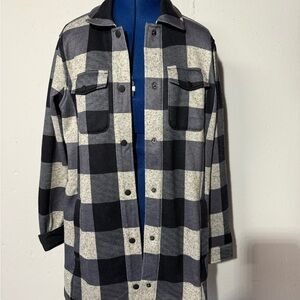 NWT Lands End Navy & Gray check fleece long shirt jacket.